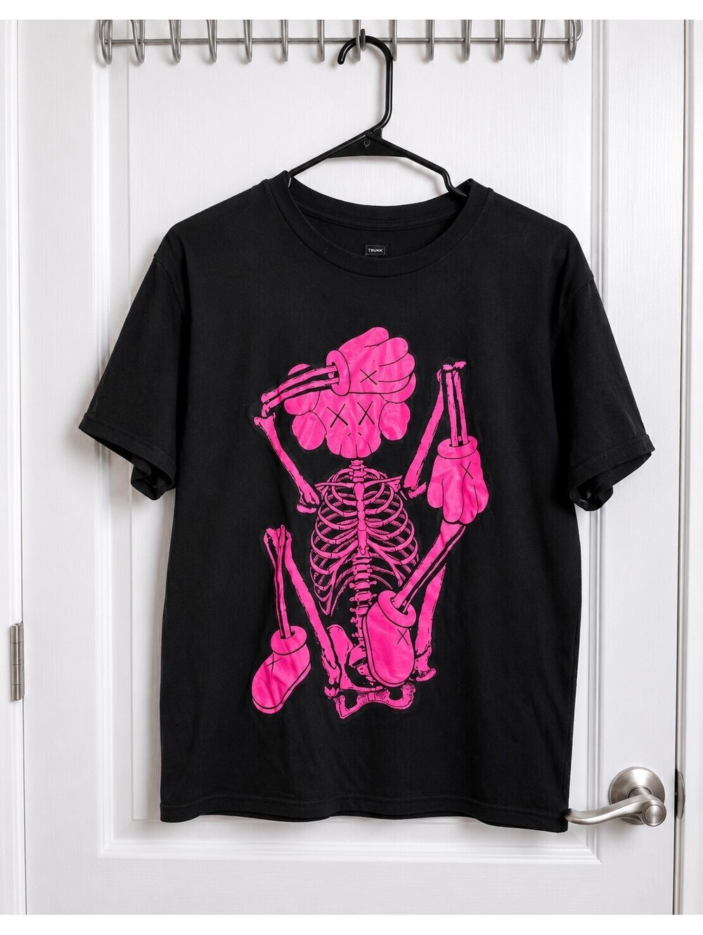 KAWS x New Fiction Black Pink Skeleton Graphic T-Shirt Size M